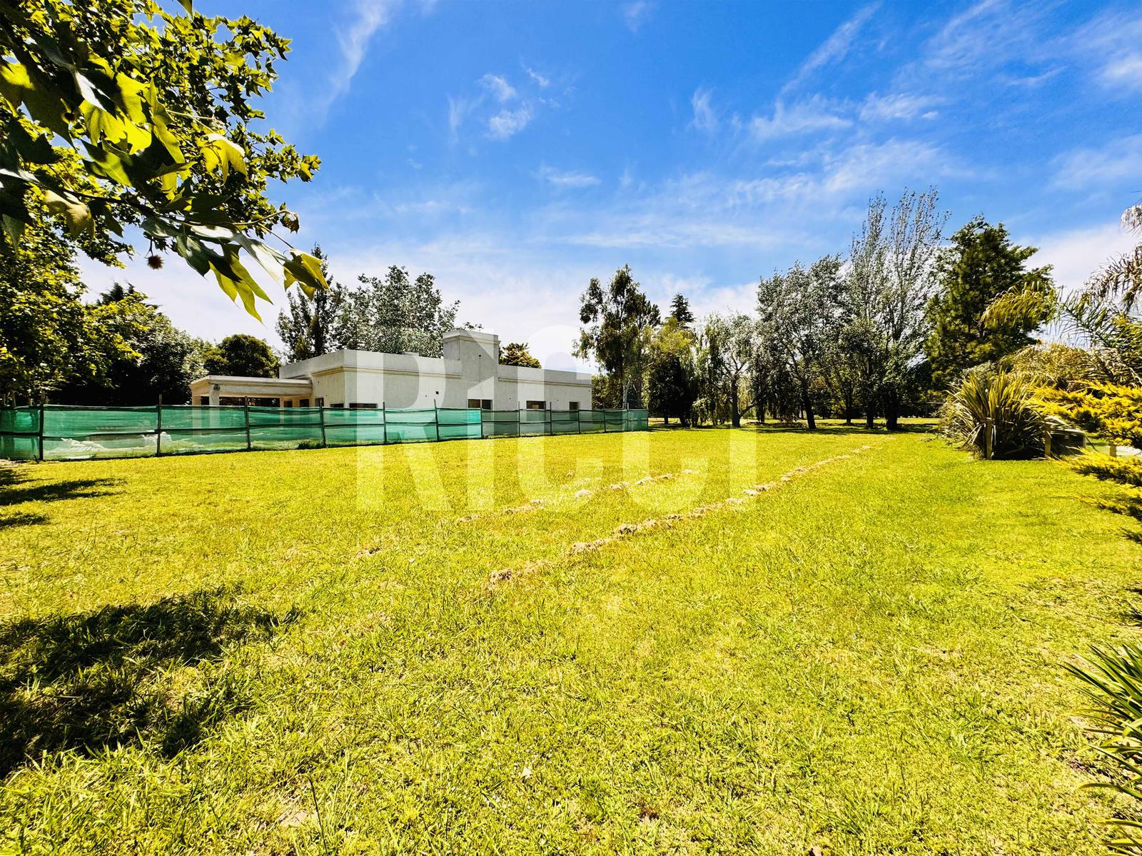 Foto Terreno en Venta en Club Miralagos, Countries/B.Cerrado (La Plata) Lote en venta | Miralagos