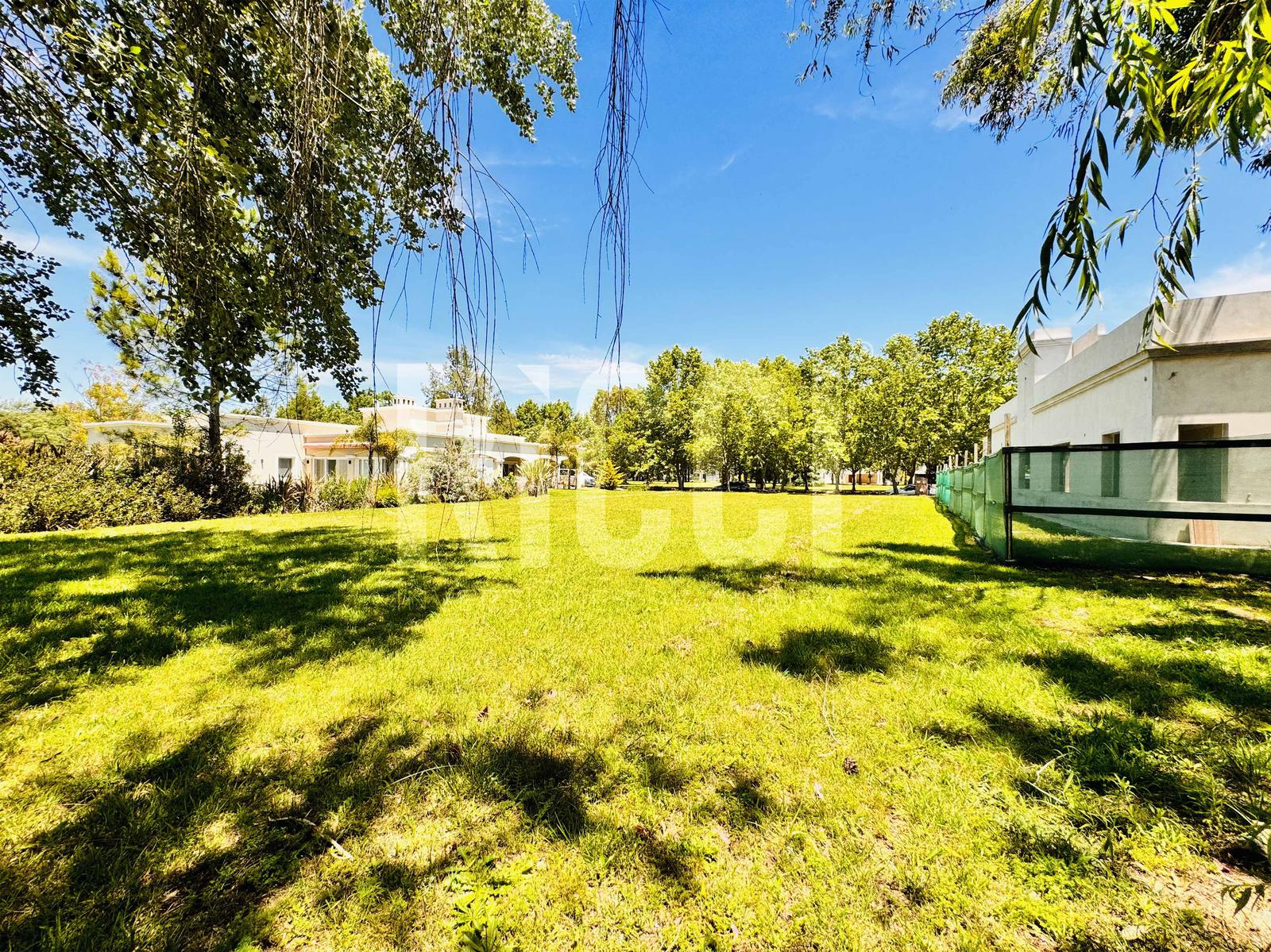 Foto Terreno en Venta en Club Miralagos, Countries/B.Cerrado (La Plata) Lote en venta | Miralagos