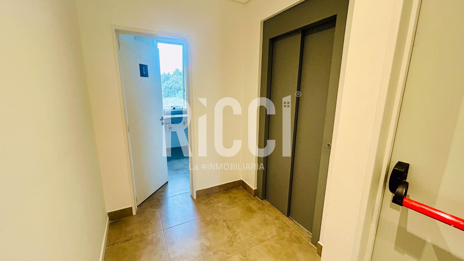 Foto Oficina en Alquiler en Berazategui, Berazategui Oficina Burban (TIPO B) | Berazategui centro