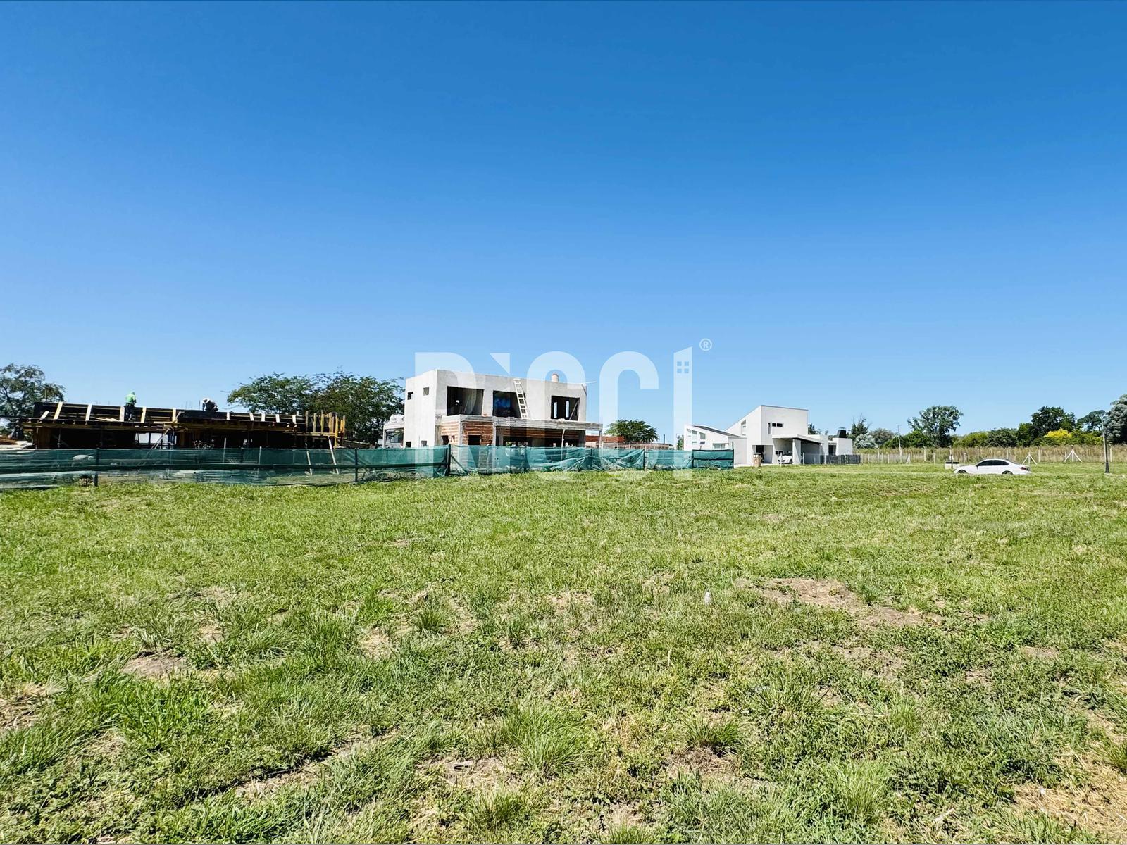 Foto Terreno en Venta en Guillermo E Hudson, Berazategui Lote en venta  Barrio Cerrado San Juan Chico 