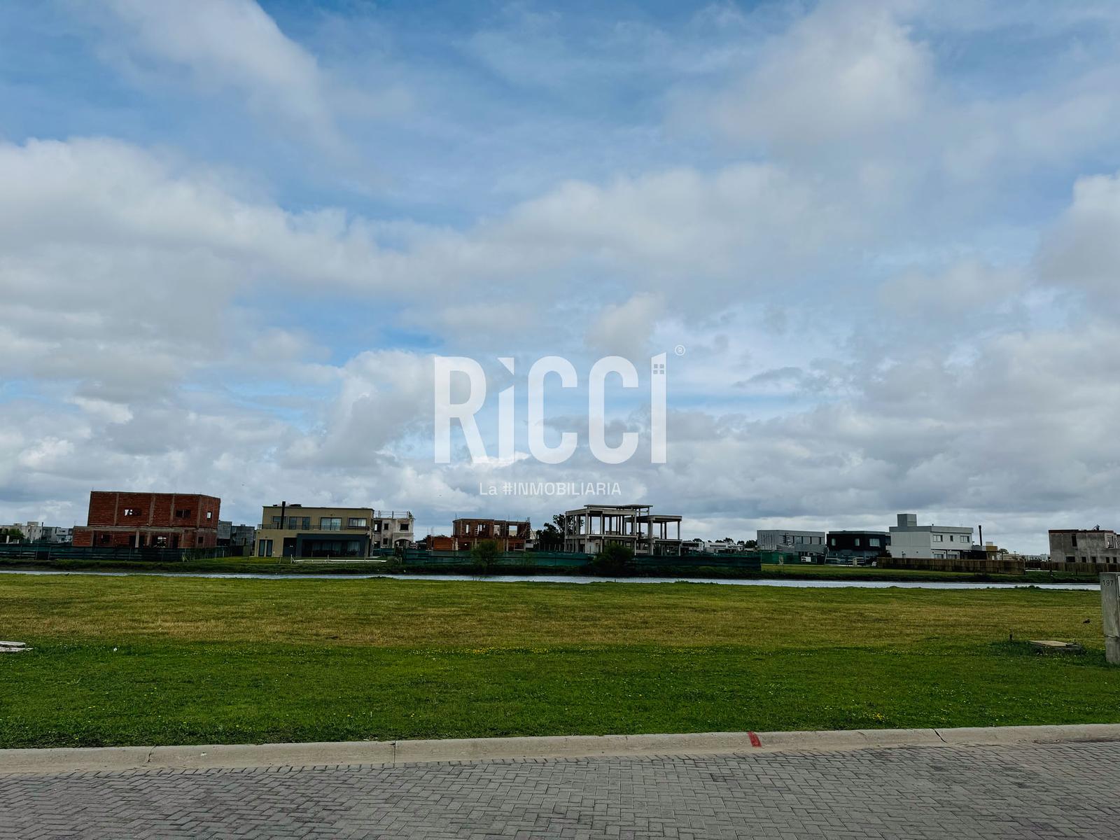 Foto Terreno en Venta en Pueblos del Plata Country Club, Guillermo E Hudson Lote a la Laguna en Sebastian Gaboto, Pueblos del plata, Hudson