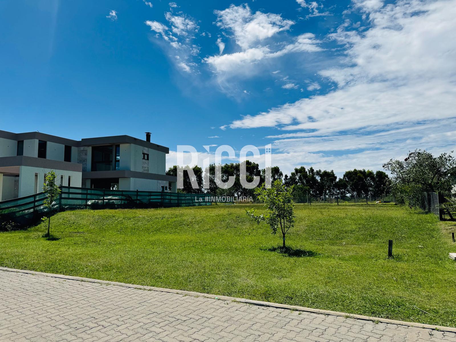 Foto Terreno en Venta en Villalobos, Guillermo E Hudson Lote en Villalobos, Pueblos del plata, Hudson