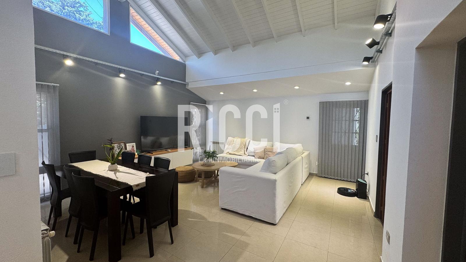 Foto Casa en Venta en Quilmes, G.B.A. Zona Sur Bernardo de Irigoyen  al 900