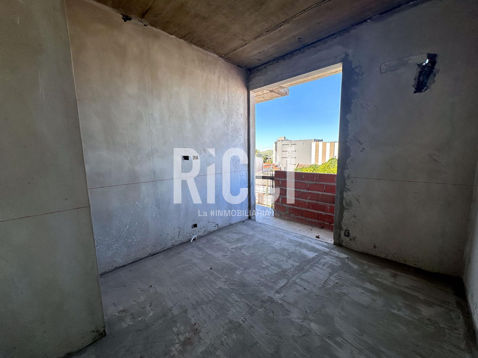 Foto Departamento en Venta en Quilmes, G.B.A. Zona Sur Edificio en Venta de unidades 2 ambientes Frente y Contra frente 