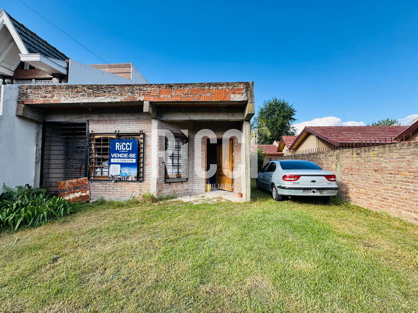 Foto Casa en Venta en Ranelagh, Berazategui calle 364 al 1200