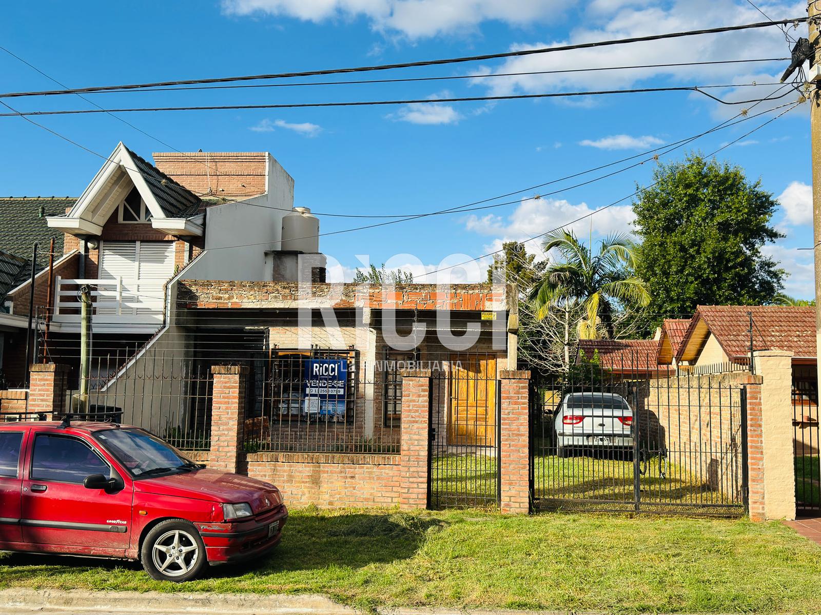 Foto Casa en Venta en Ranelagh, Berazategui calle 364 al 1200