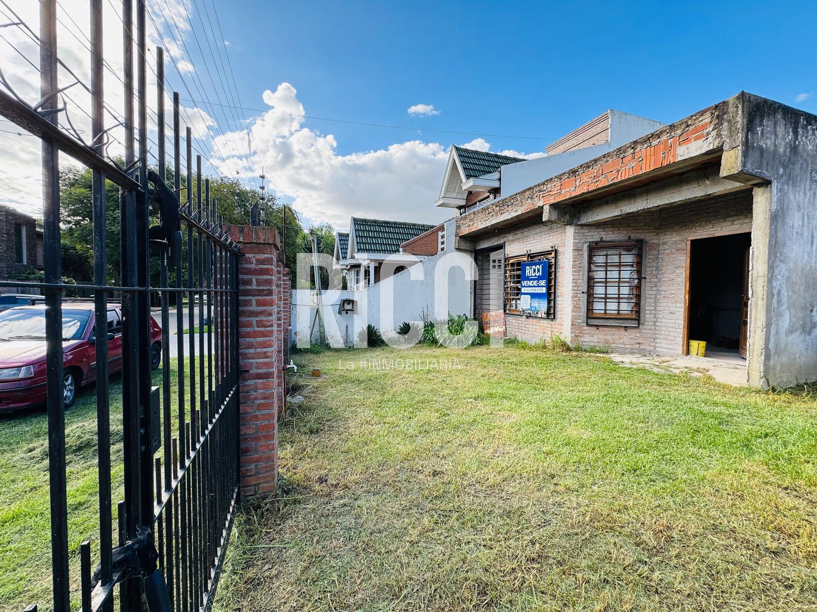 Foto Casa en Venta en Ranelagh, Berazategui calle 364 al 1200