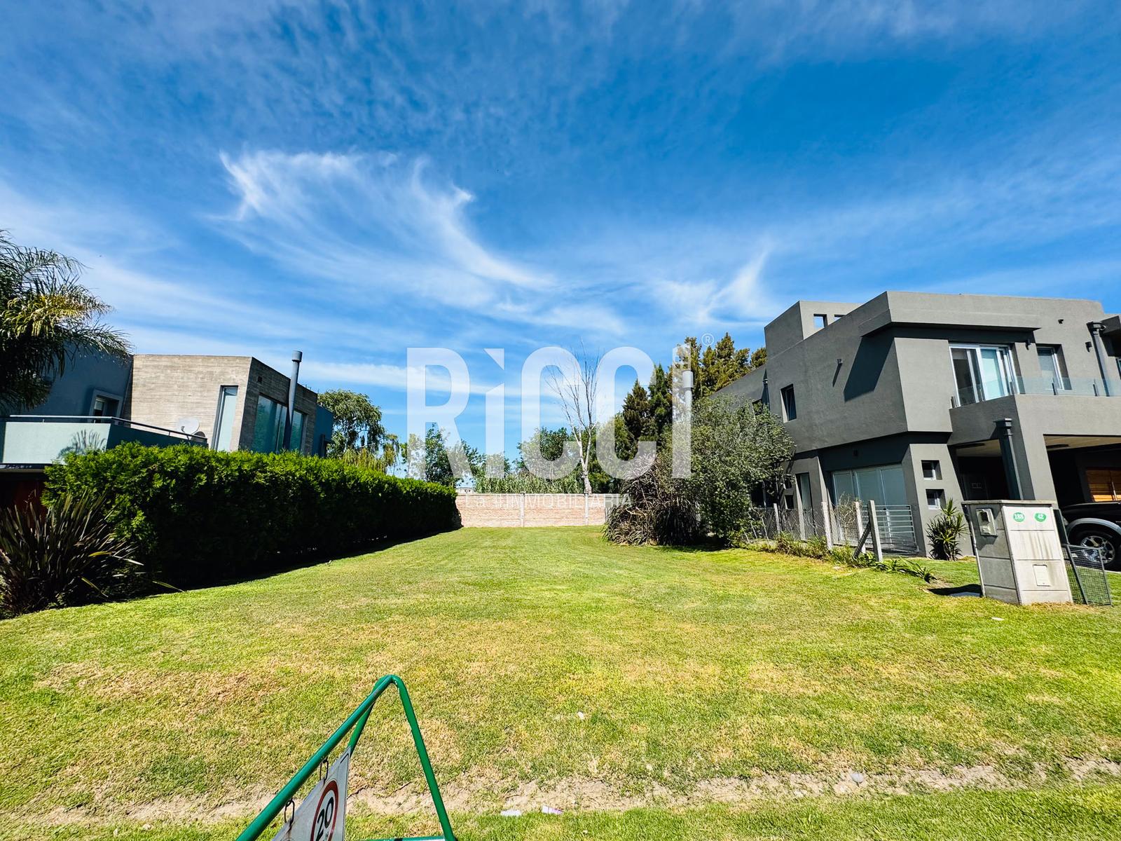 Foto Terreno en Venta en Barrio Privado Los Troncos, Berazategui calle 5