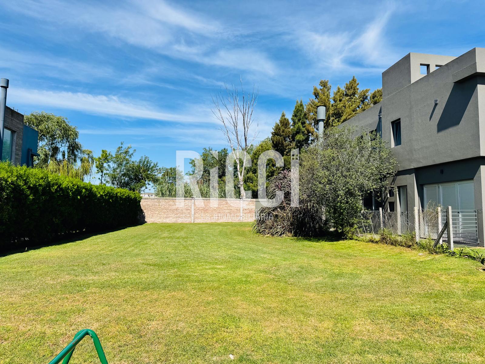 Foto Terreno en Venta en Barrio Privado Los Troncos, Berazategui calle 5