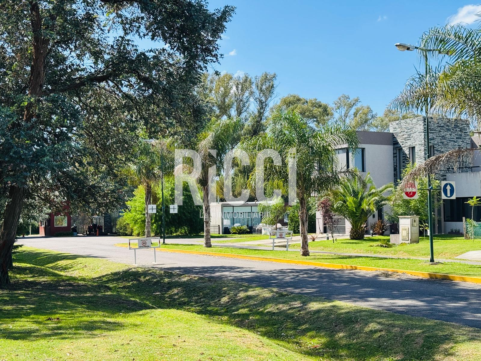 Foto Terreno en Venta en Hudson, Berazategui Lote en venta en Barrio Cerrado La Reserva de Hudson
