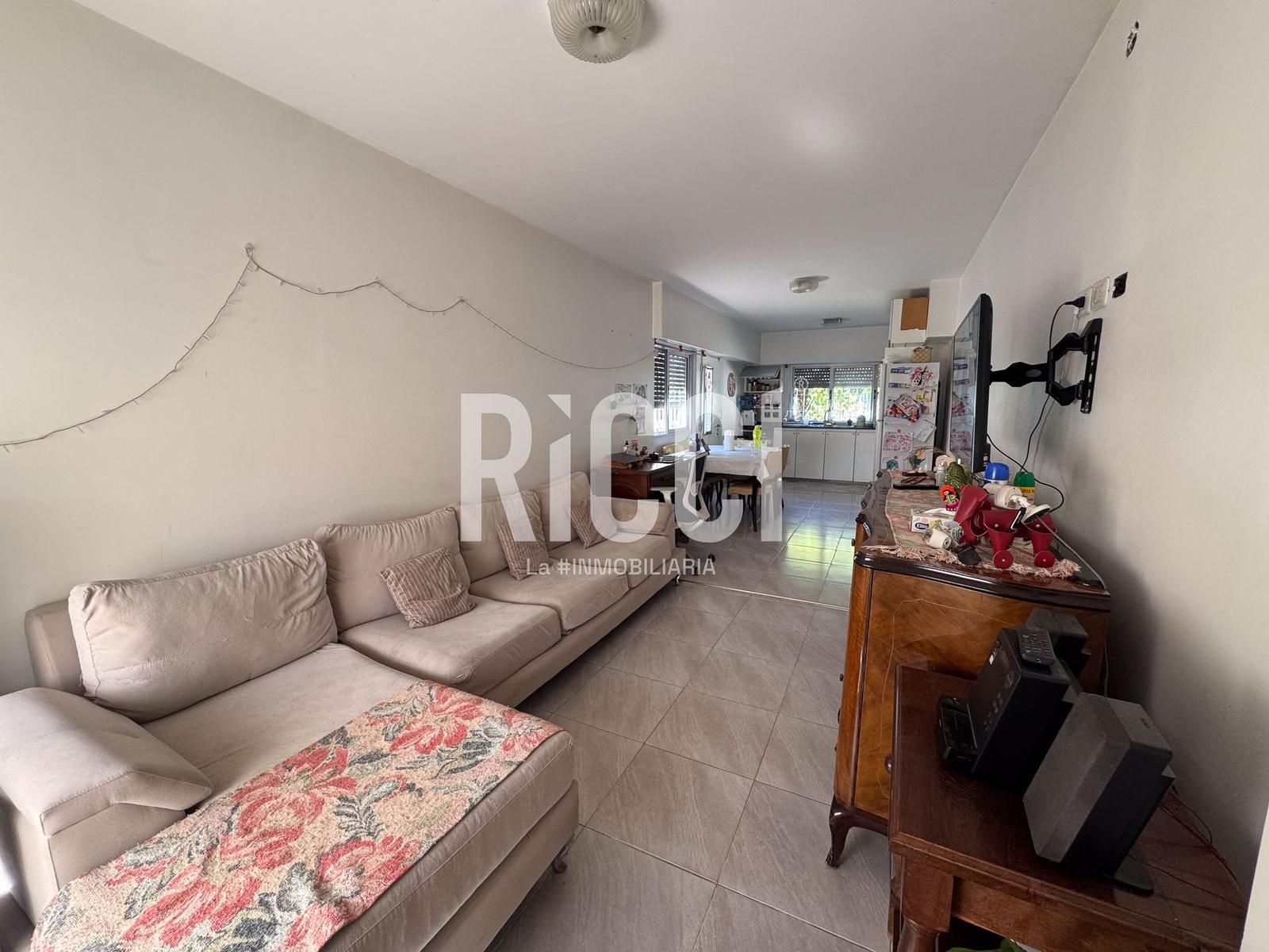 Foto Casa en Venta en Berazategui, Berazategui Casa 3 ambientes berazategui 