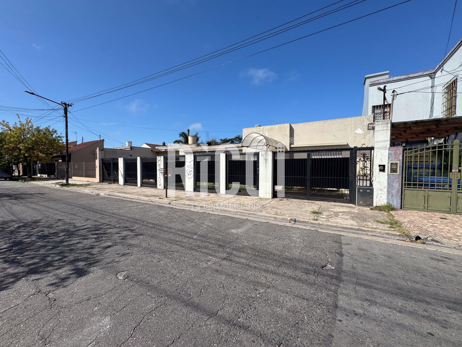 Foto Casa en Venta en Berazategui, Berazategui Casa 3 ambientes berazategui 