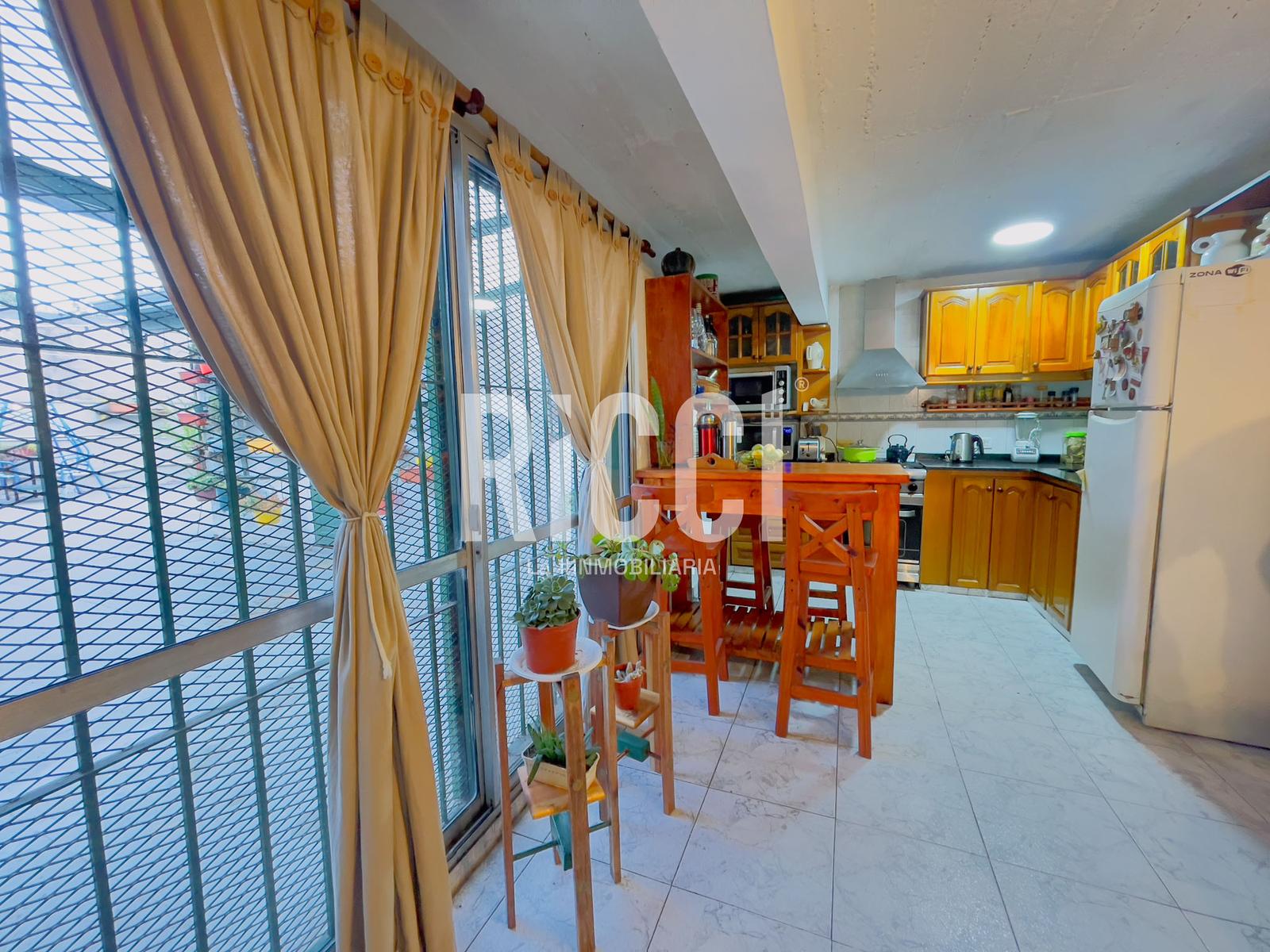 Foto Casa en Venta en Berazategui, Berazategui 19 al 4300