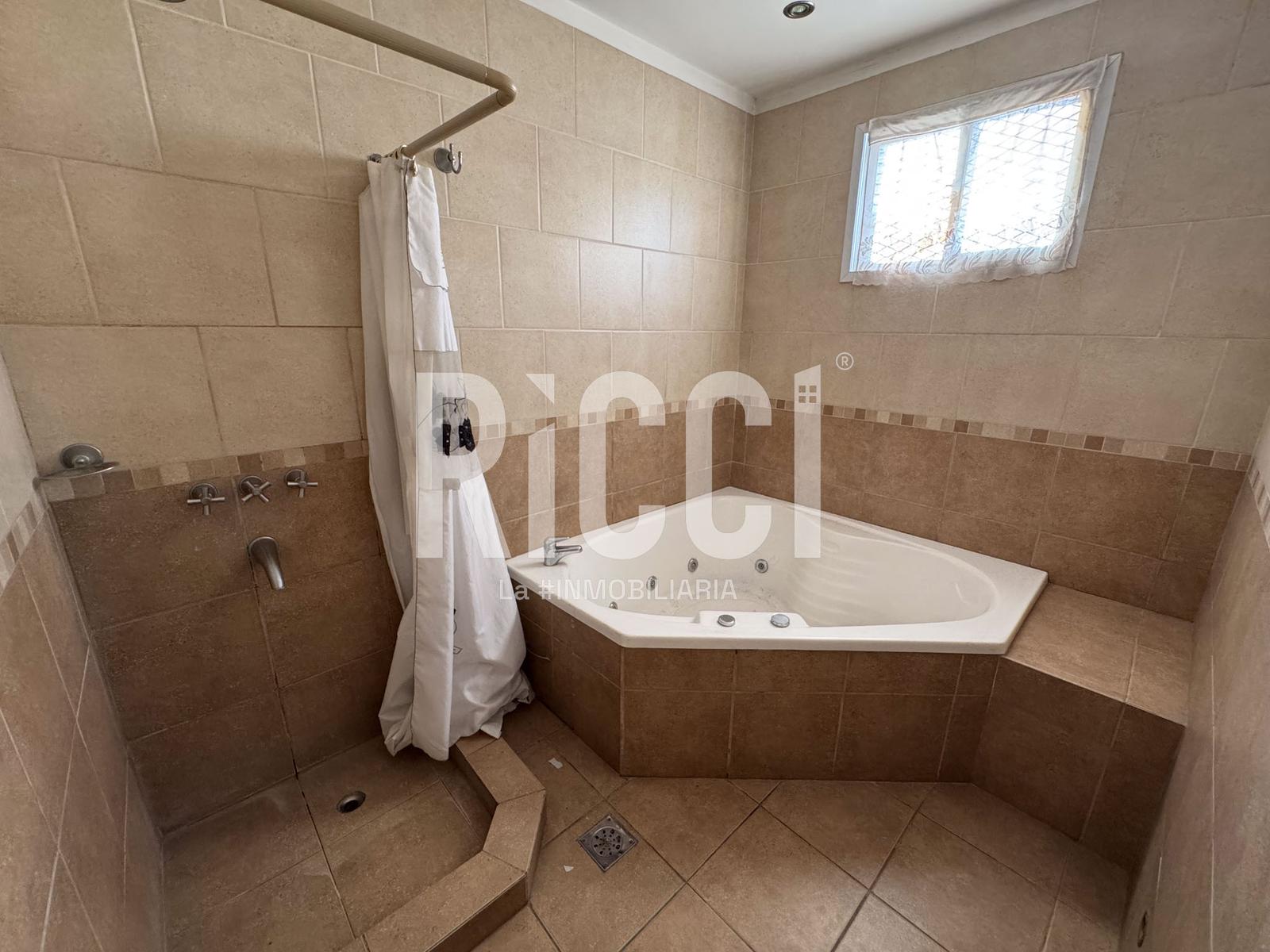 Foto Casa en Venta en Quilmes Oeste, Quilmes Casa 4 ambientes en 2 plantas Quilmes Oeste