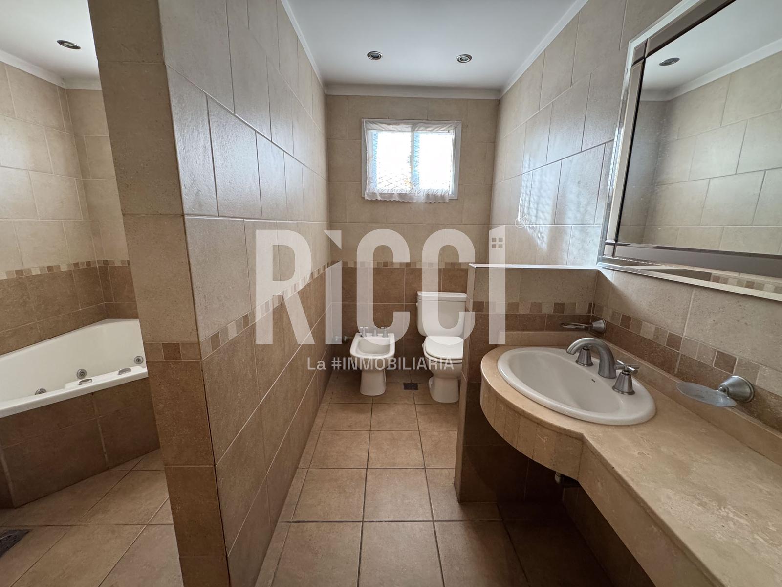 Foto Casa en Venta en Quilmes Oeste, Quilmes Casa 4 ambientes en 2 plantas Quilmes Oeste