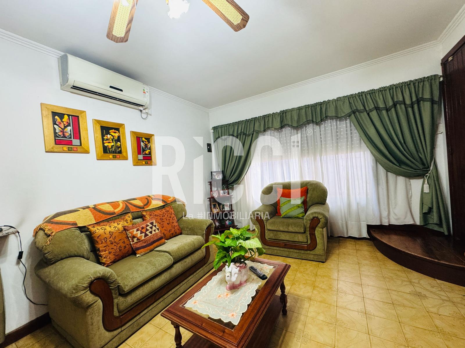 Foto Casa en Venta en Berazategui, G.B.A. Zona Sur Casa en Venta 3 ambientes Apta Crédito 