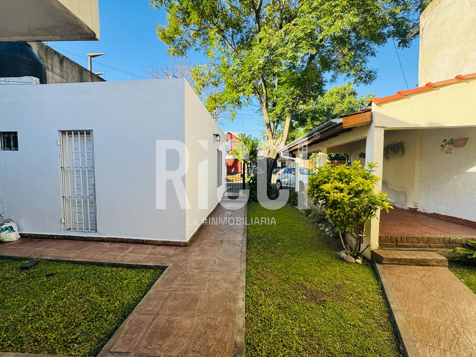 Foto Casa en Venta en Berazategui, G.B.A. Zona Sur Casa en Venta 3 ambientes Apta Crédito 