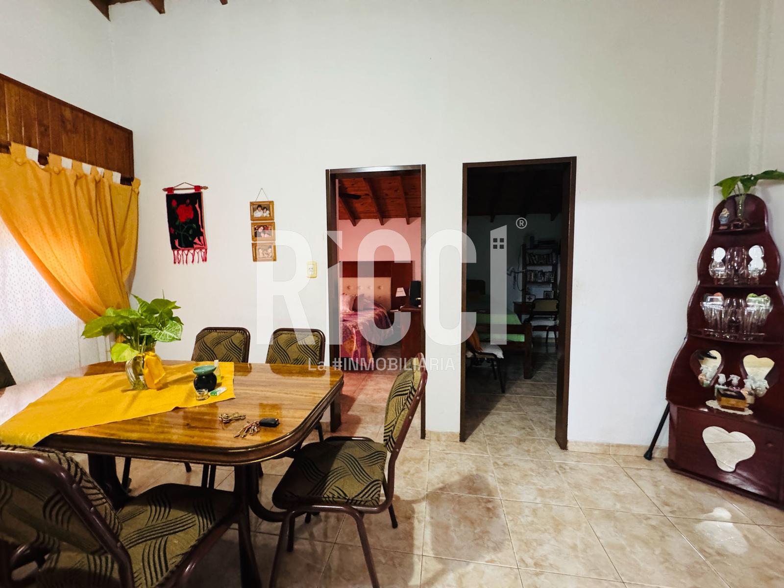 Foto Casa en Venta en Berazategui, G.B.A. Zona Sur Casa en Venta 3 ambientes Apta Crédito 