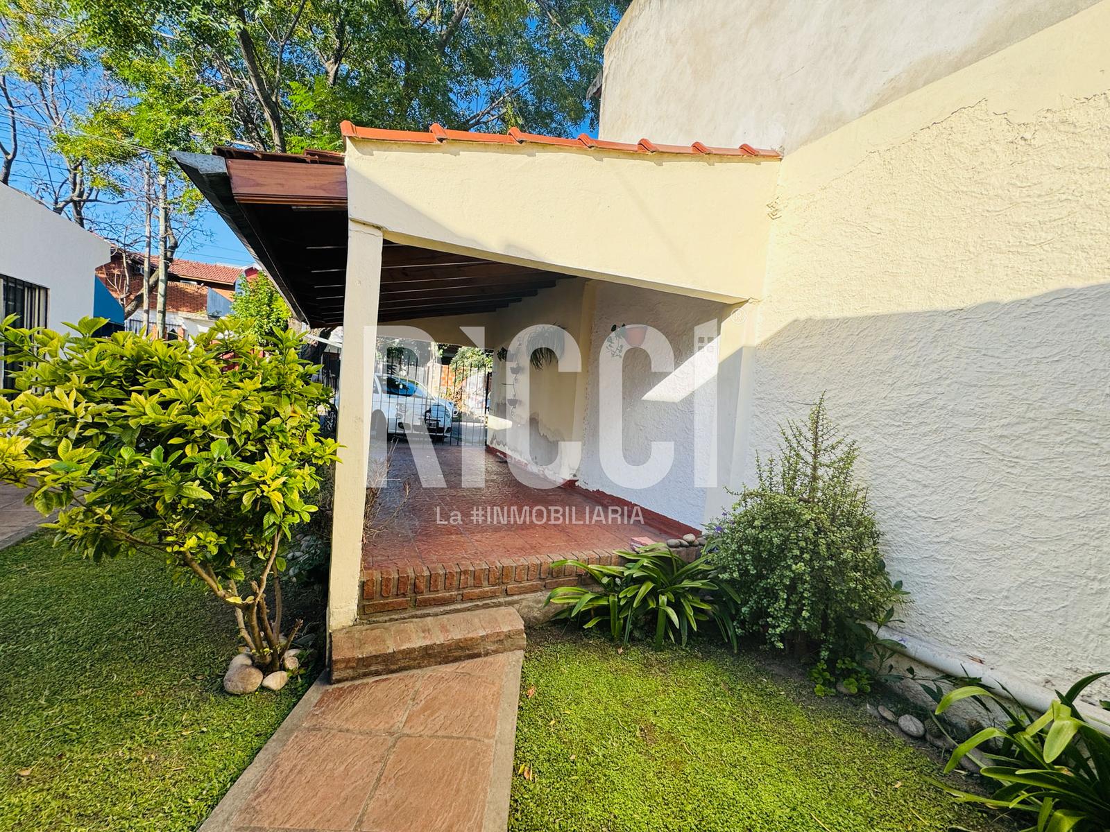 Foto Casa en Venta en Berazategui, G.B.A. Zona Sur Casa en Venta 3 ambientes Apta Crédito 