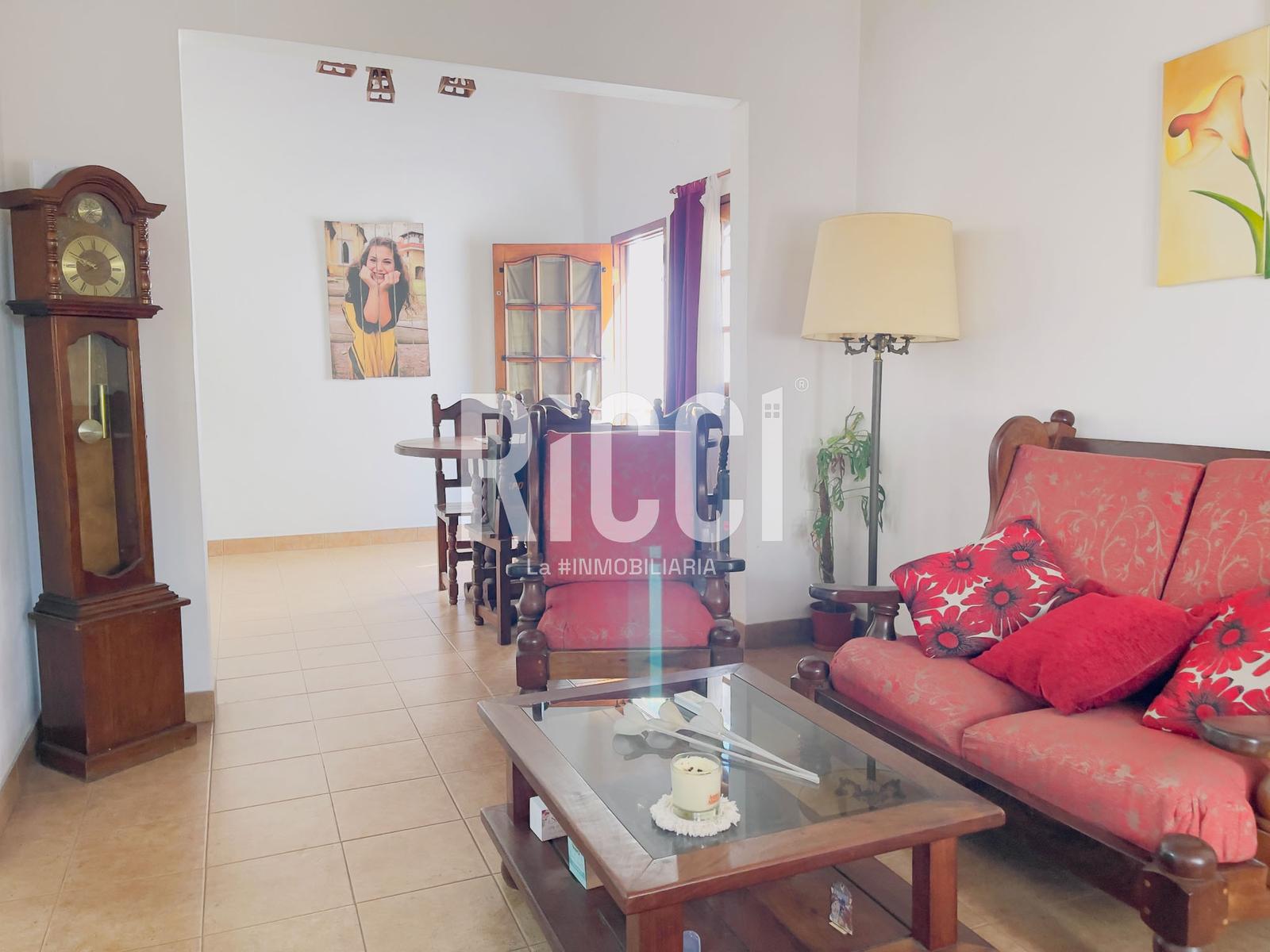 Foto Casa en Venta en Berazategui, Berazategui 153 al 1900