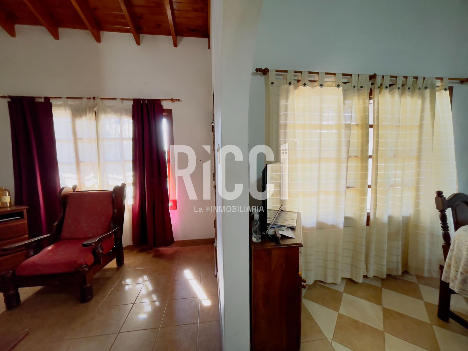 Foto Casa en Venta en Berazategui, Berazategui 153 al 1900
