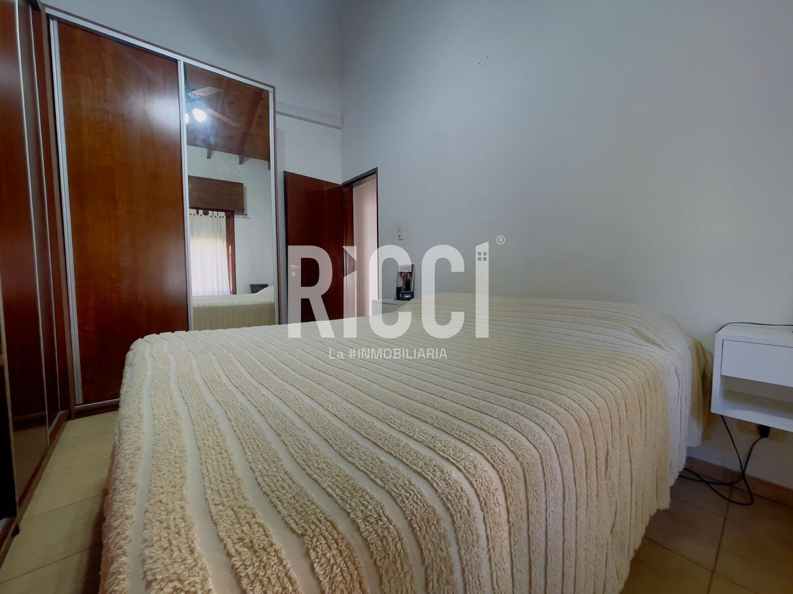 Foto Casa en Venta en Berazategui, Berazategui 153 al 1900