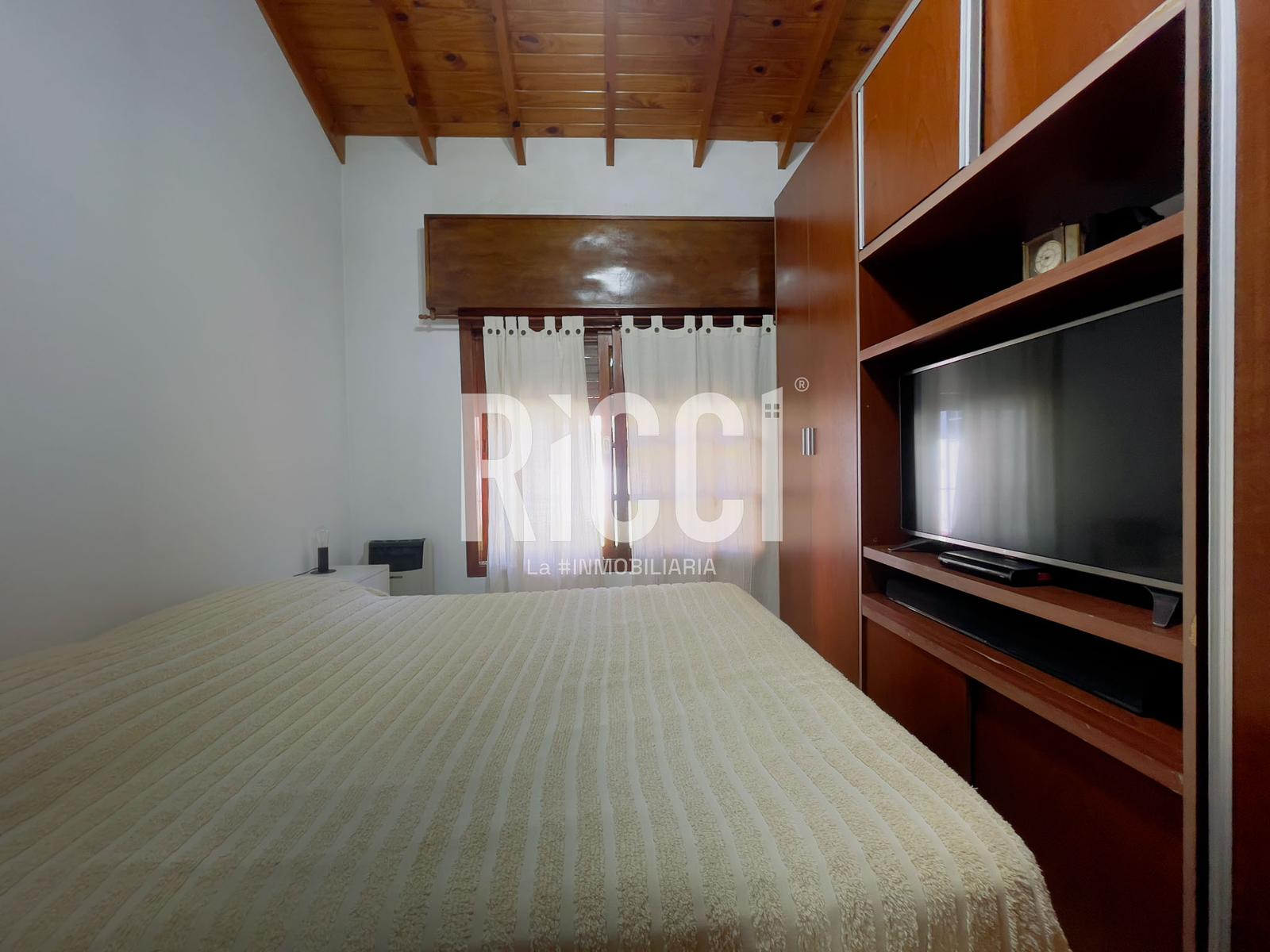 Foto Casa en Venta en Berazategui, Berazategui 153 al 1900