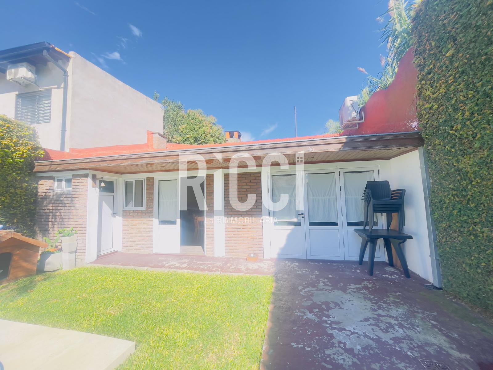 Foto Casa en Venta en Berazategui, Berazategui 153 al 1900