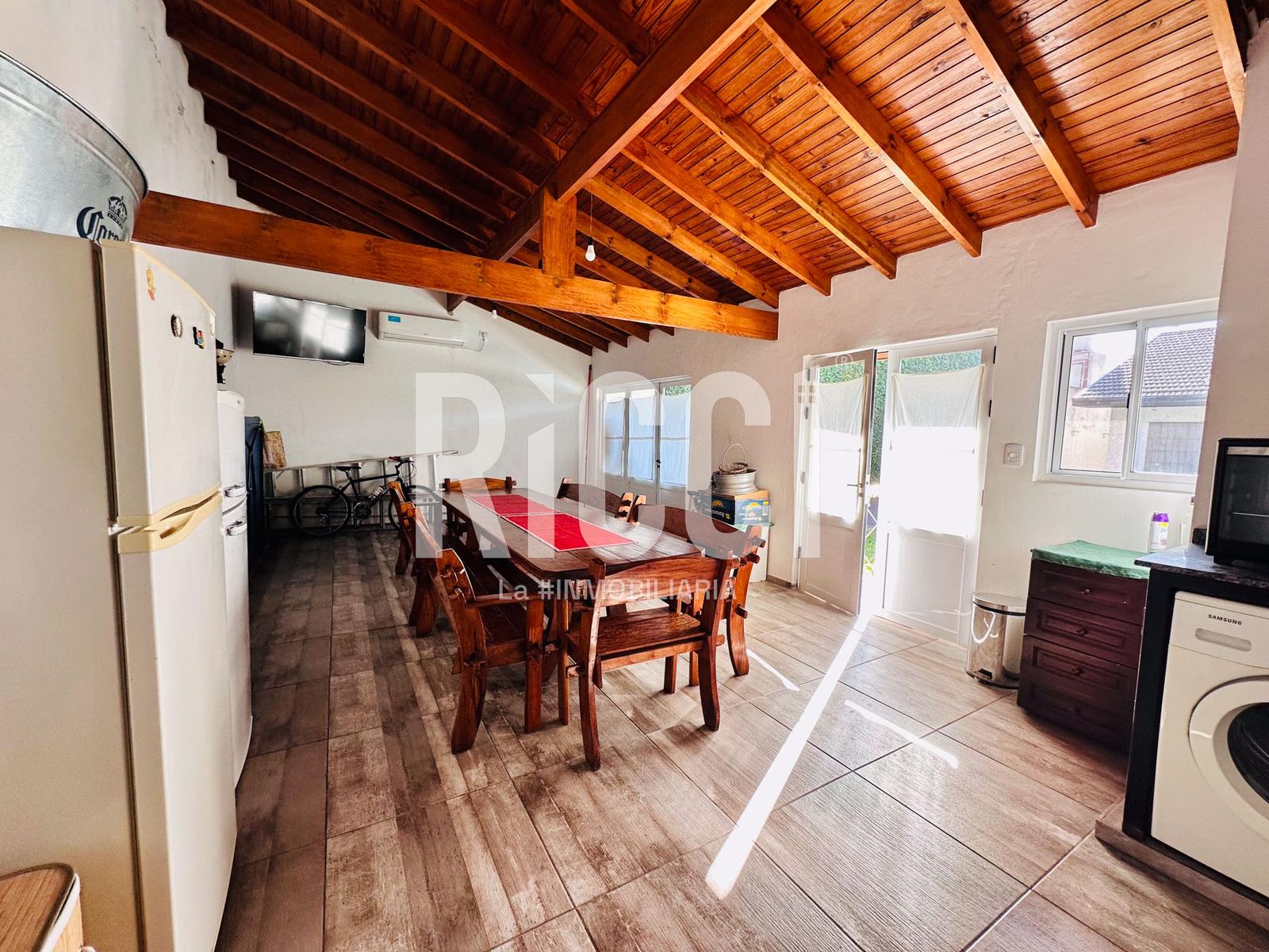 Foto Casa en Venta en Berazategui, Berazategui 153 al 1900
