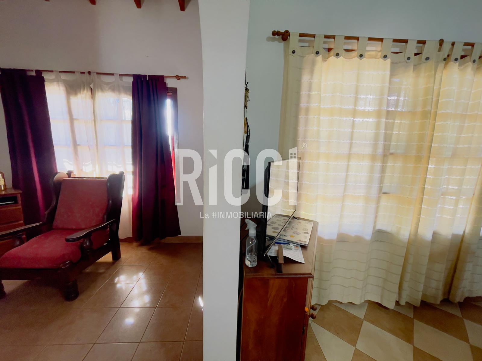 Foto Casa en Venta en Berazategui, Berazategui 153 al 1900