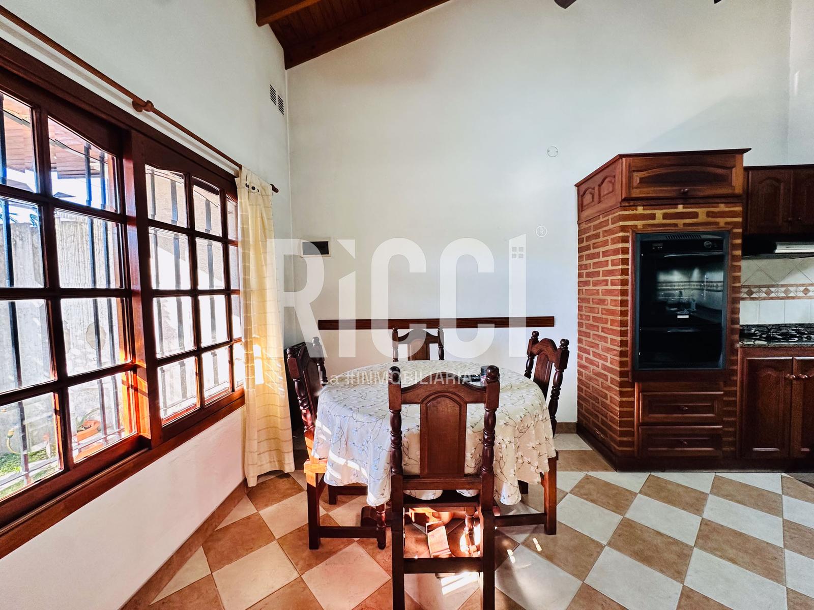 Foto Casa en Venta en Berazategui, Berazategui 153 al 1900