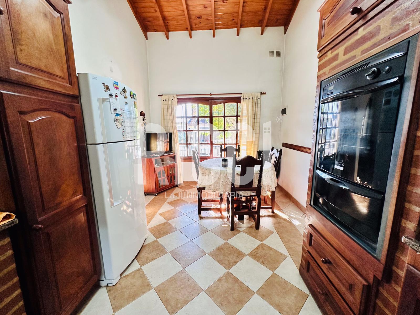 Foto Casa en Venta en Berazategui, Berazategui 153 al 1900
