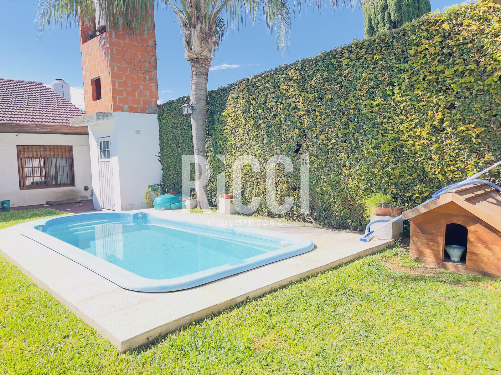 Foto Casa en Venta en Berazategui, Berazategui 153 al 1900