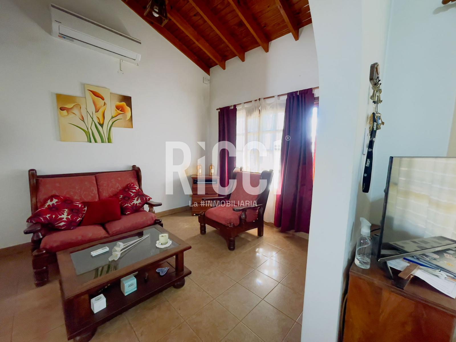 Foto Casa en Venta en Berazategui, Berazategui 153 al 1900