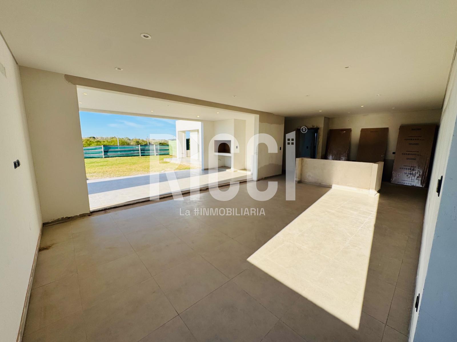 Foto Casa en Venta en Villalobos, Guillermo E Hudson Casa 4 ambientes en venta Villalobos Hudson