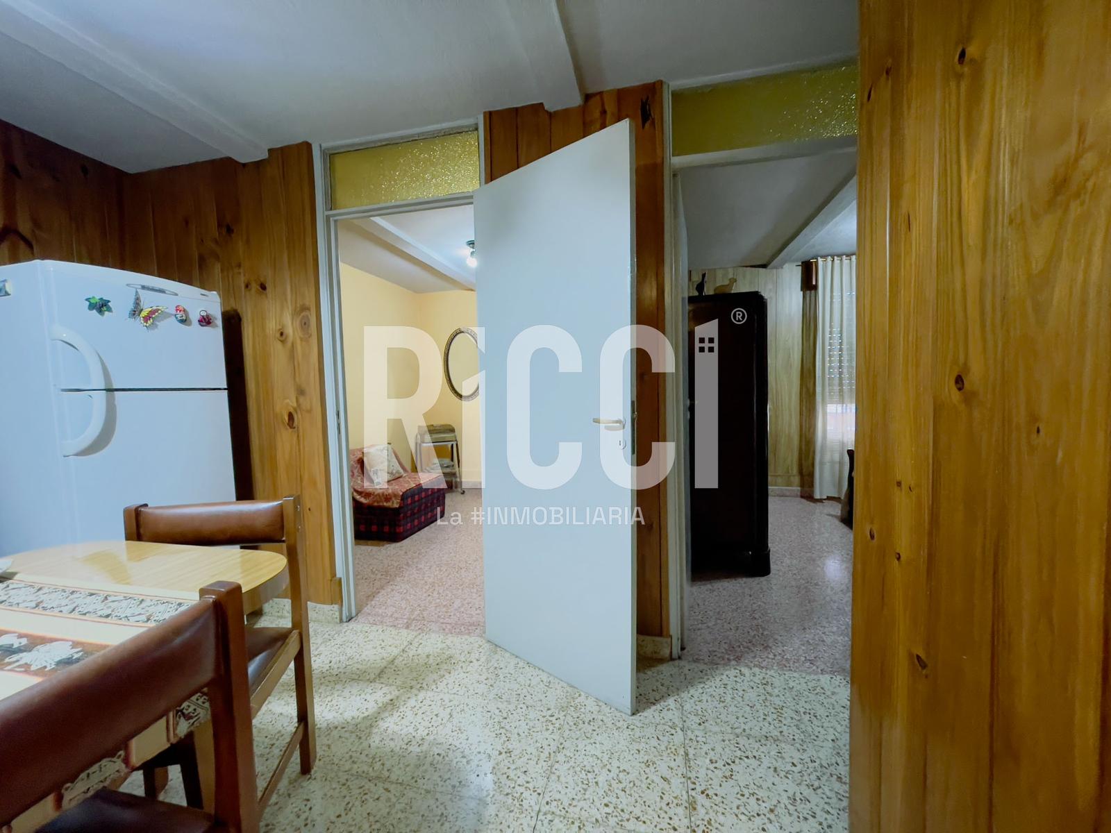 Foto Casa en Venta en Berazategui, Berazategui 147 al 2200