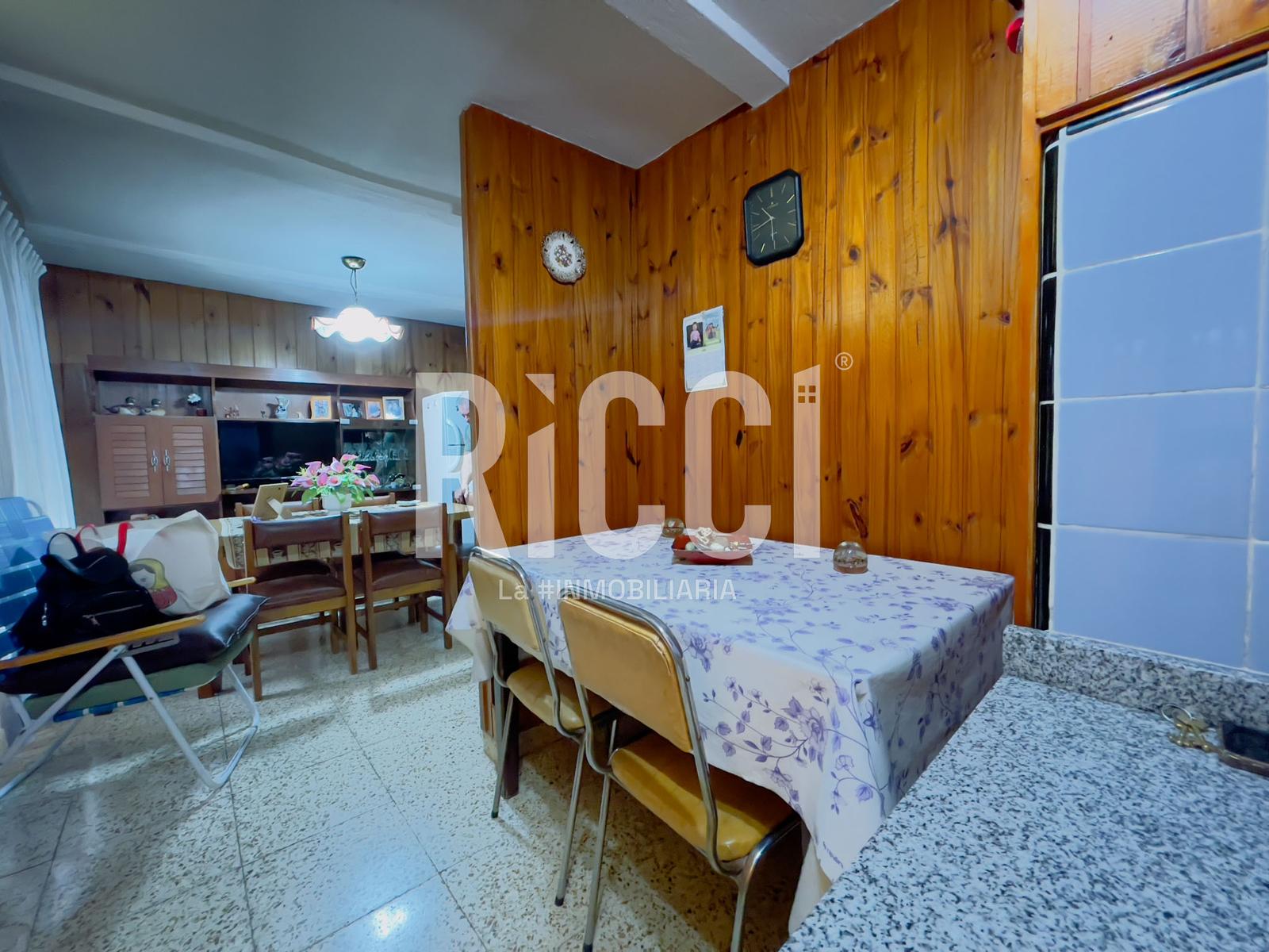 Foto Casa en Venta en Berazategui, Berazategui 147 al 2200