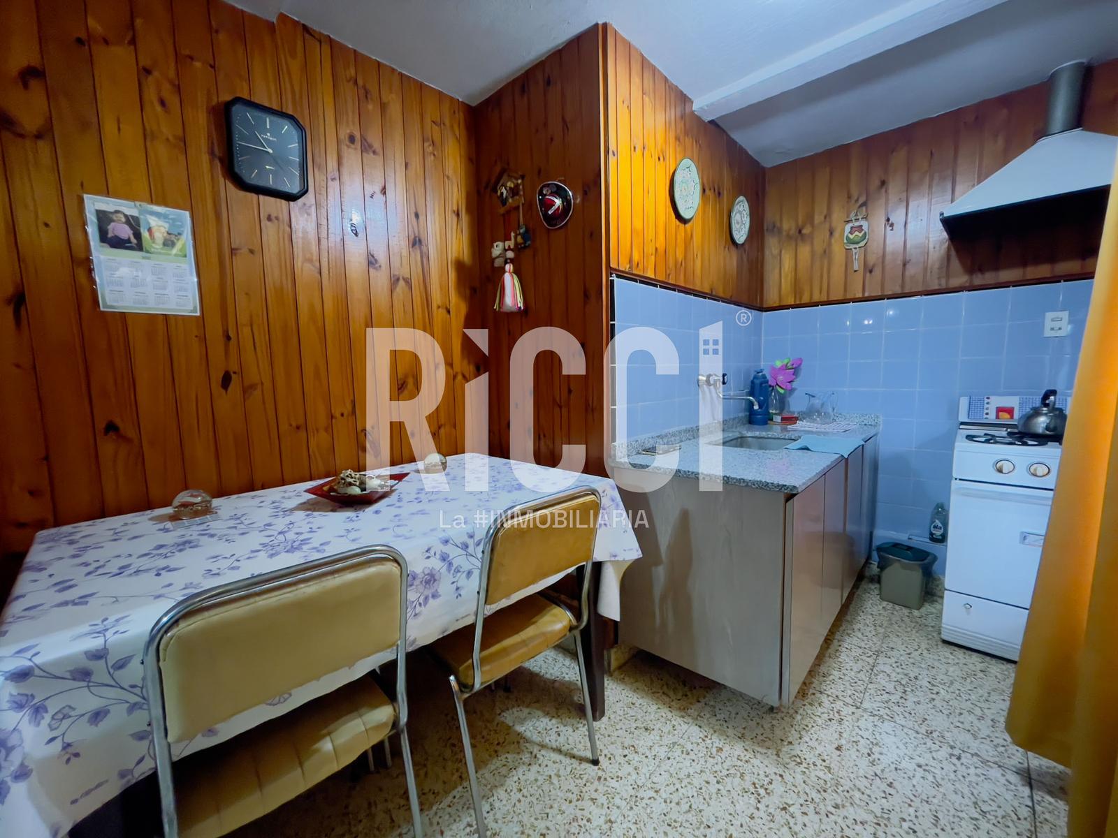 Foto Casa en Venta en Berazategui, Berazategui 147 al 2200