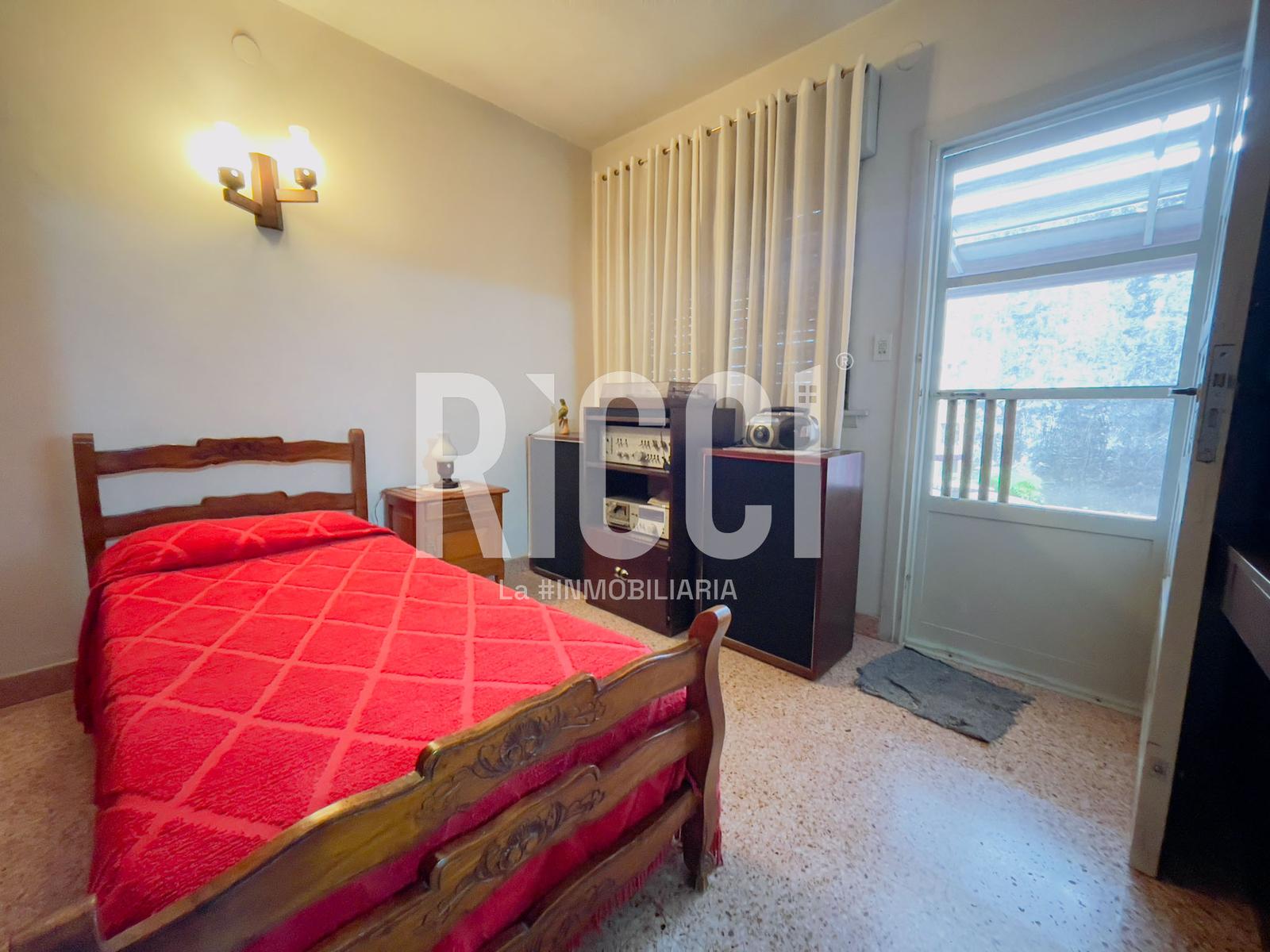 Foto Casa en Venta en Berazategui, Berazategui 147 al 2200