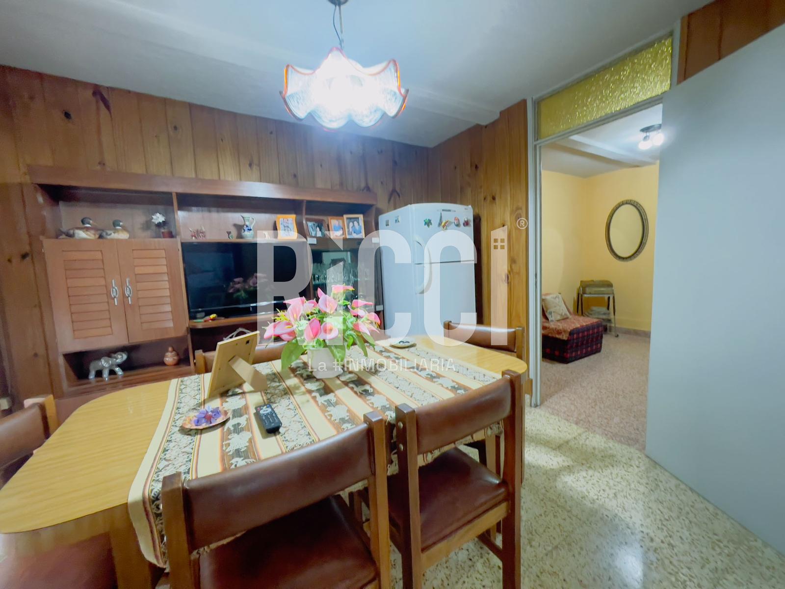 Foto Casa en Venta en Berazategui, Berazategui 147 al 2200