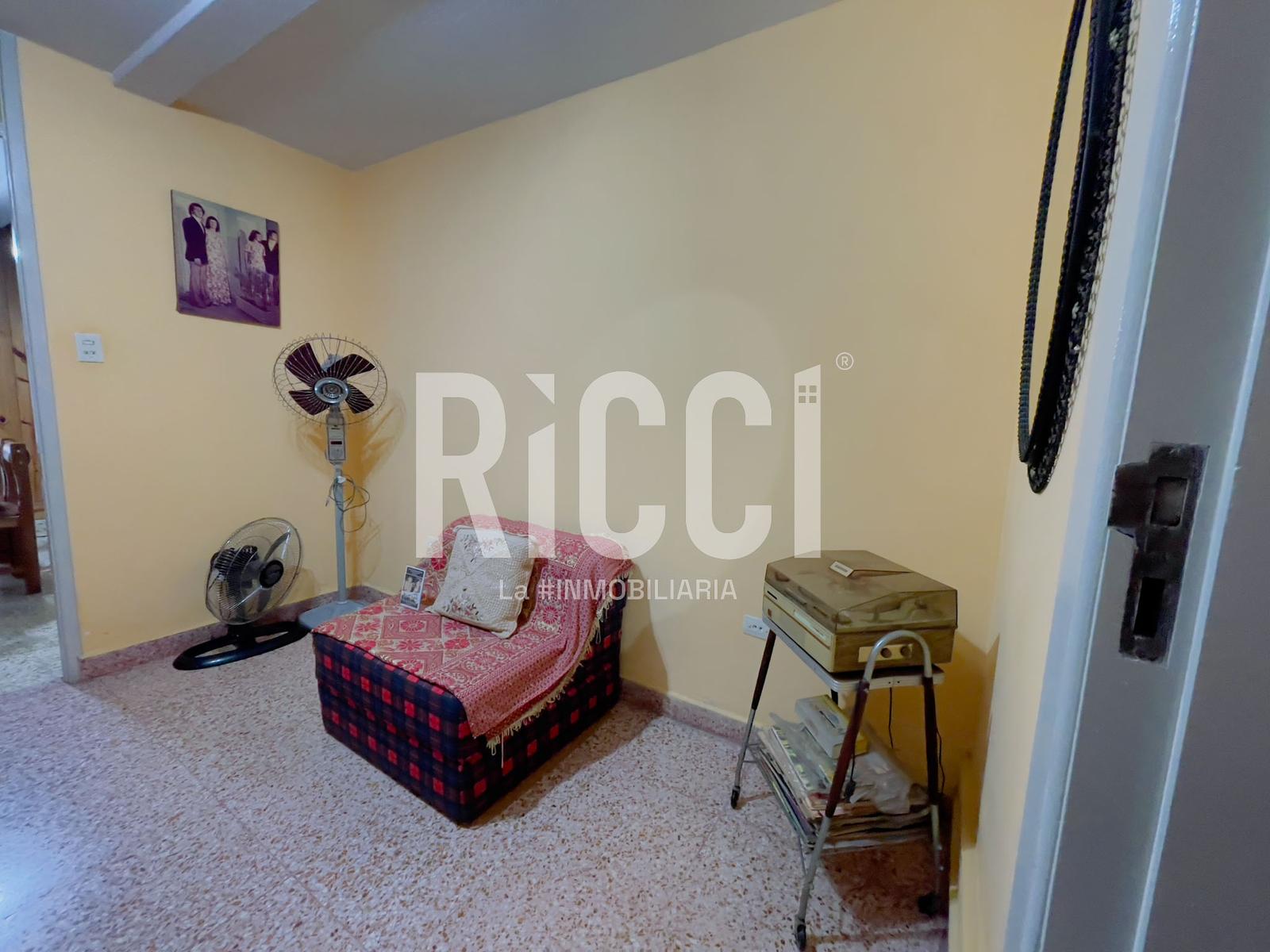 Foto Casa en Venta en Berazategui, Berazategui 147 al 2200