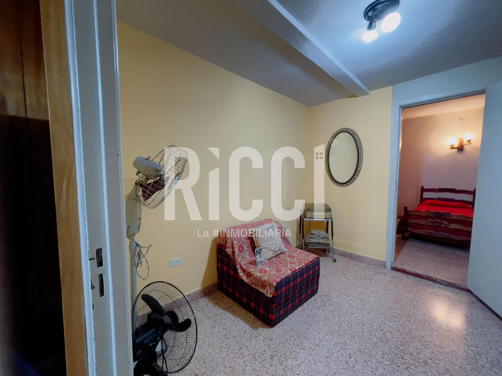 Foto Casa en Venta en Berazategui, Berazategui 147 al 2200