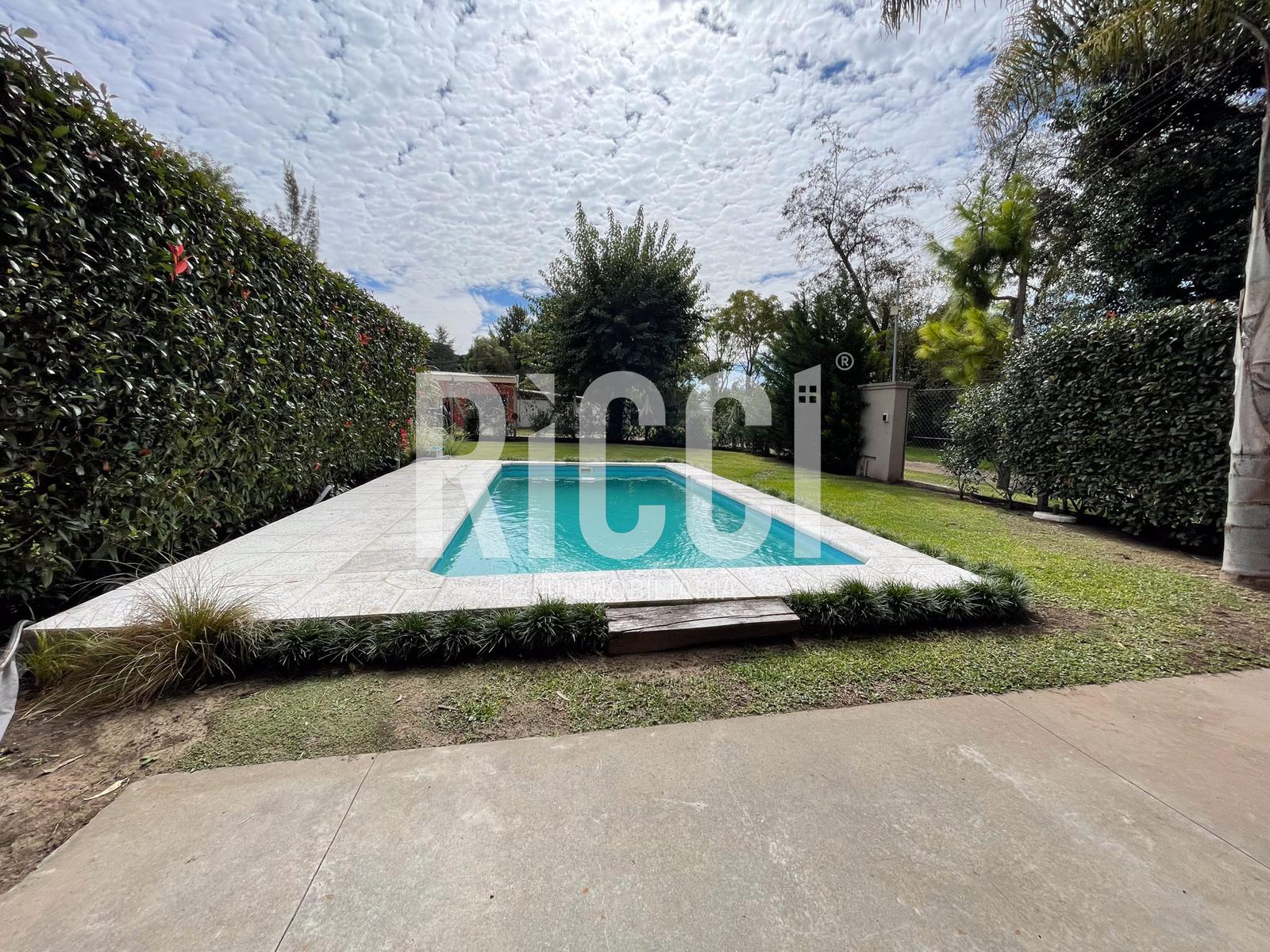 Foto Casa en Venta en Centro Agricola El Pato, Berazategui 539  al 217