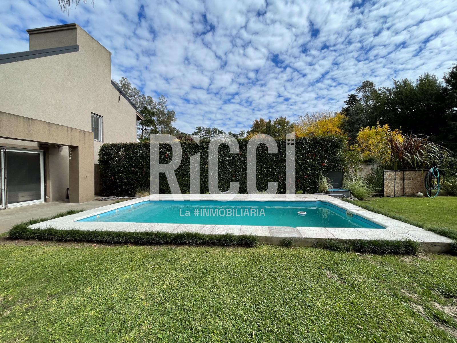 Foto Casa en Venta en Centro Agricola El Pato, Berazategui 539  al 217