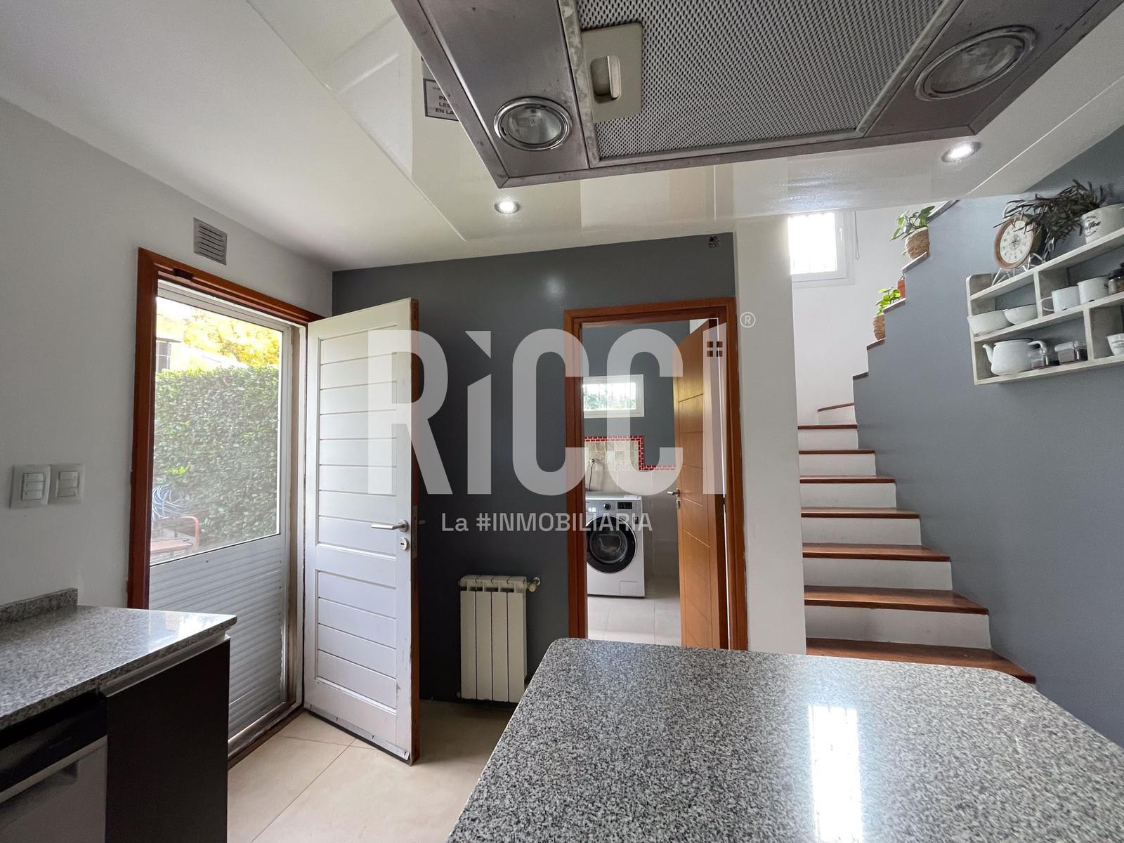 Foto Casa en Venta en Centro Agricola El Pato, Berazategui 539  al 217