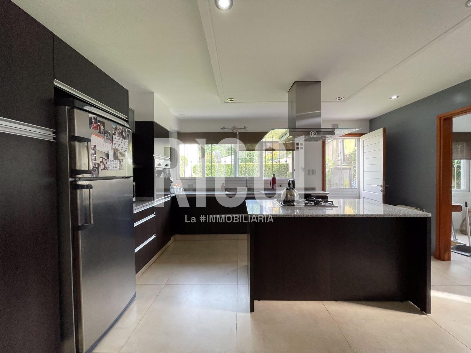 Foto Casa en Venta en Centro Agricola El Pato, Berazategui 539  al 217