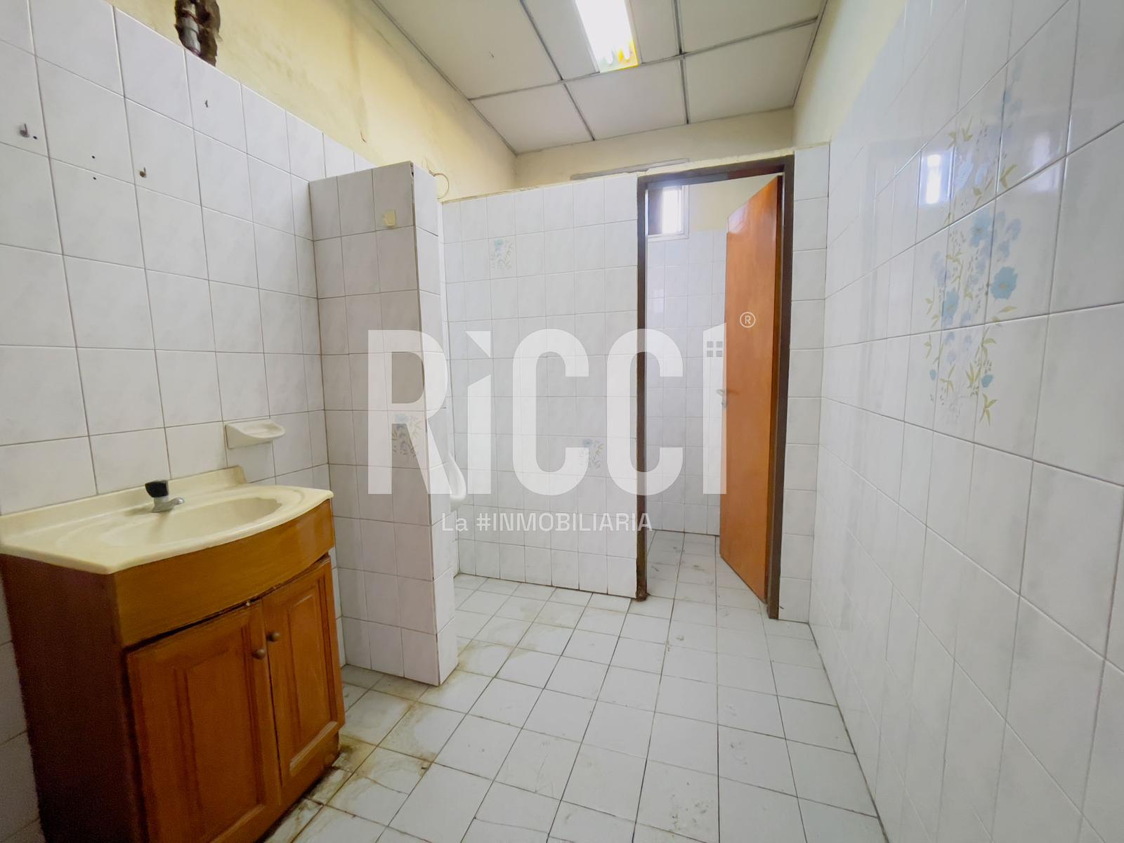 Foto Local en Venta en Berazategui, Berazategui 22 al 5300