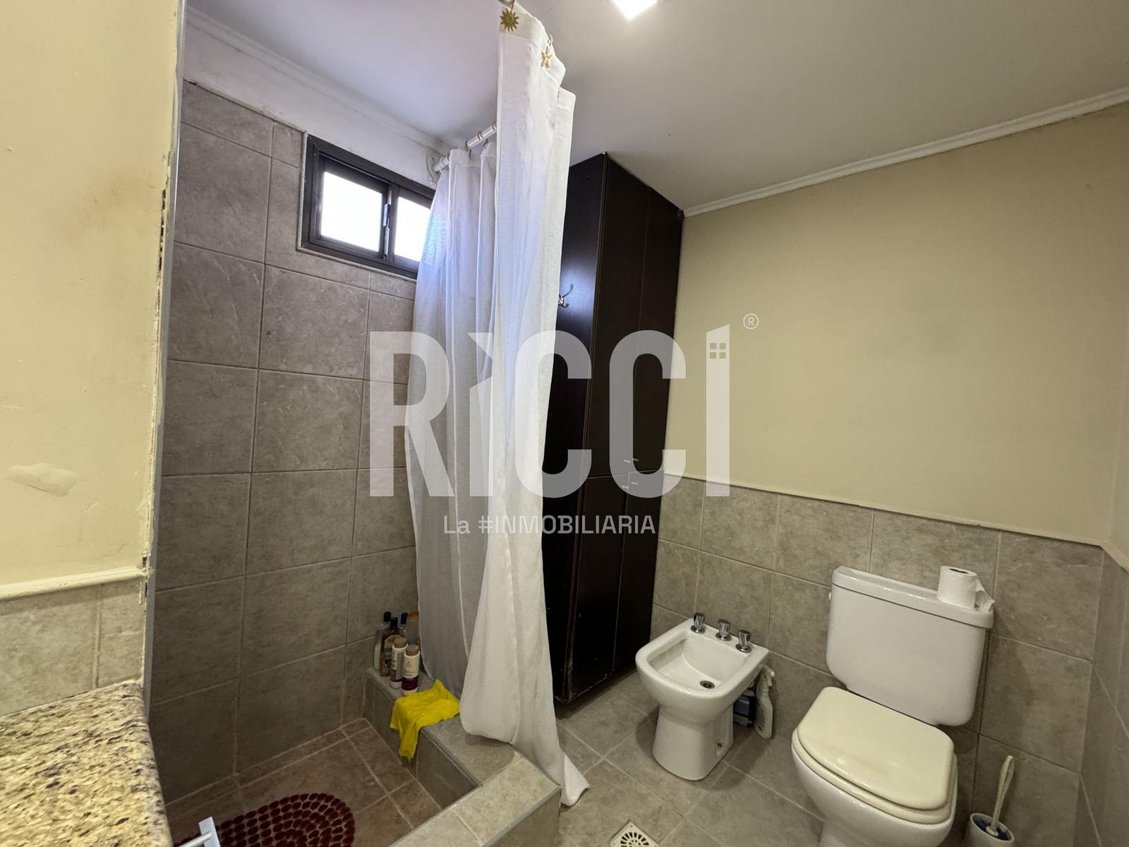 Foto Casa en Venta en Berazategui, Berazategui calle 5  al 5100