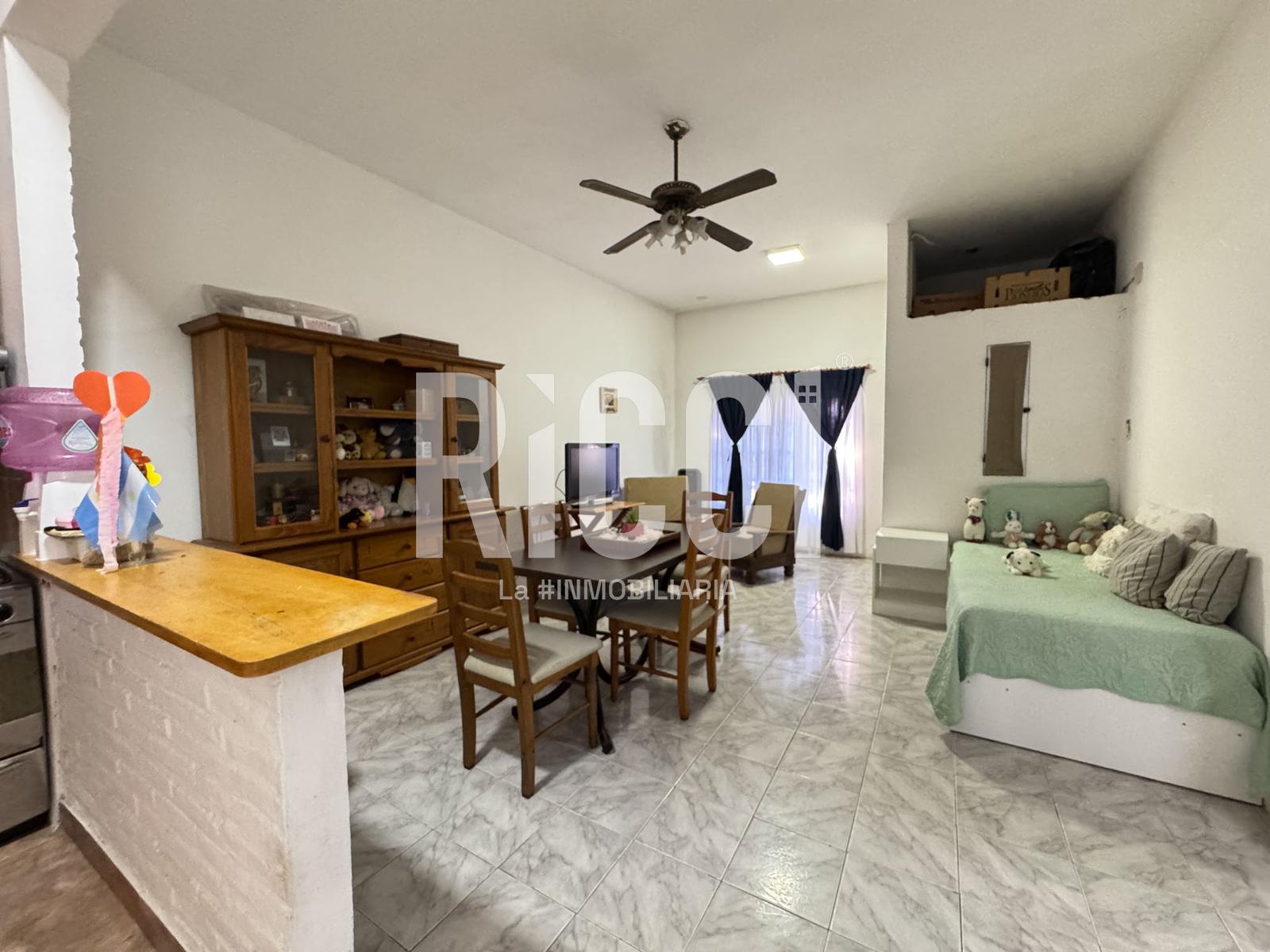 Foto Casa en Venta en Berazategui, Berazategui calle 5  al 5100