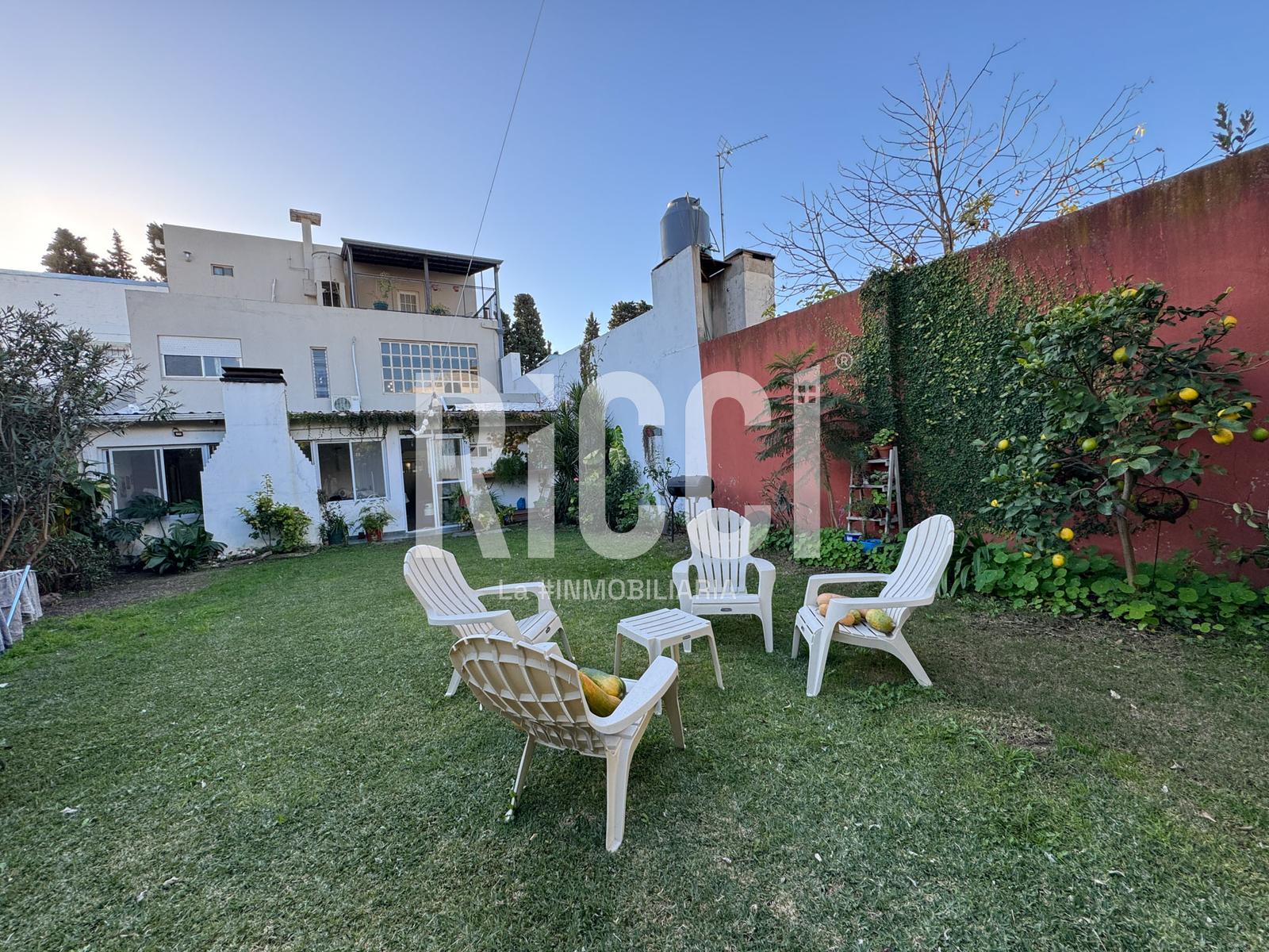 Foto Casa en Venta en Berazategui, Berazategui calle 5  al 5100